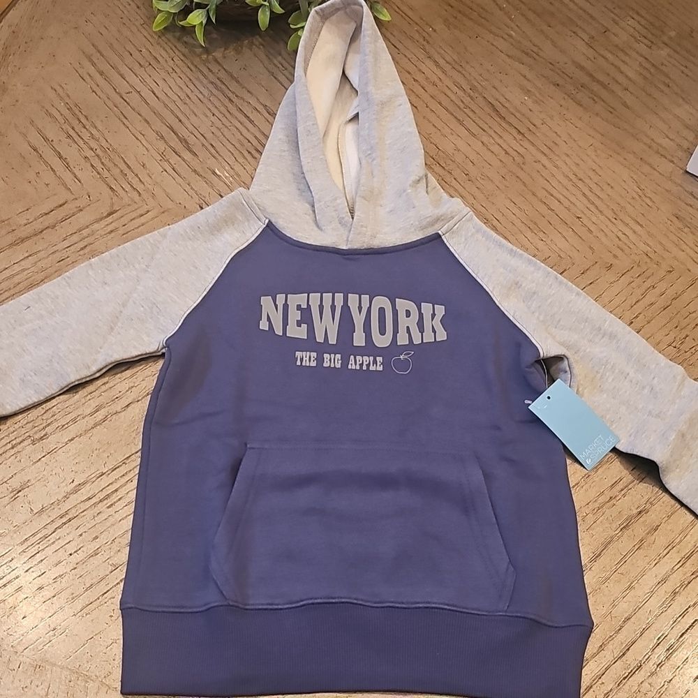 New York The Big Apple Navy Hoodie Boys Size XS NWT